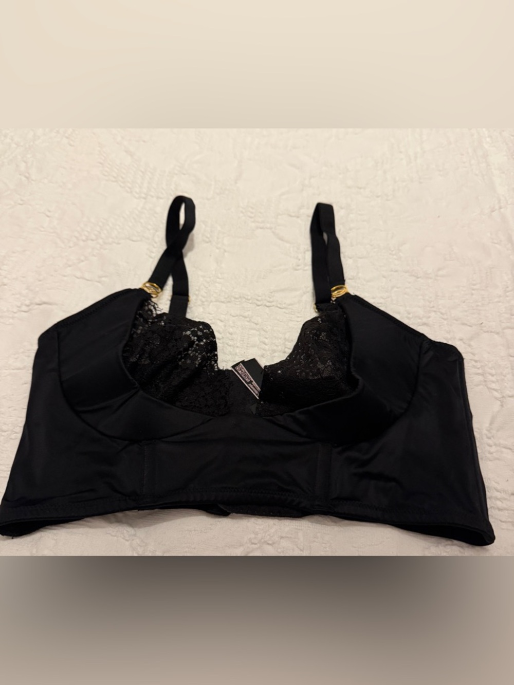 New without tags, Victoria's Secret Very Sexy Quarter Cup Corset
Top 34C/C75